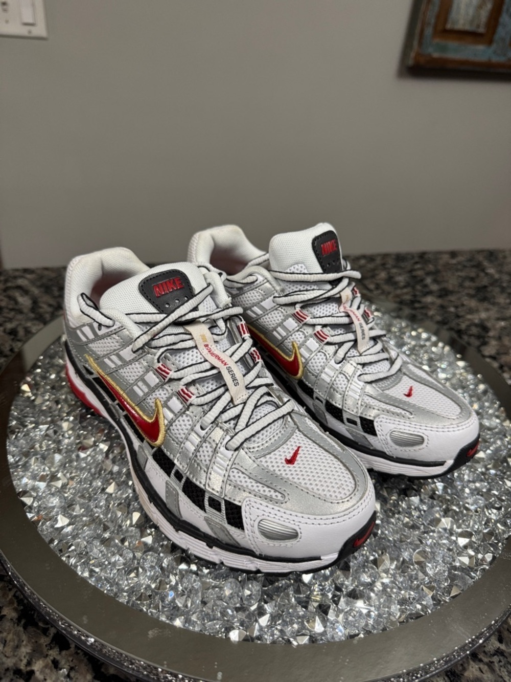 Nike Women's P6000 metallic silver Athletic Sneakers EUC 6